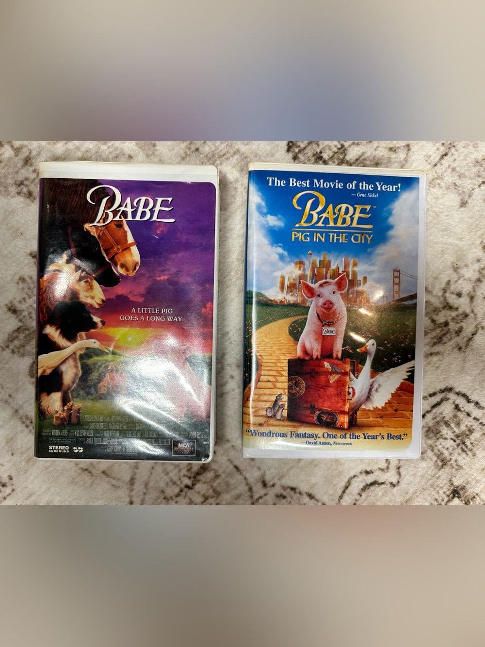 Universal Studios: 1995 Babe & 1999 Babe: Pig in the City VHS Tapes Clamshell